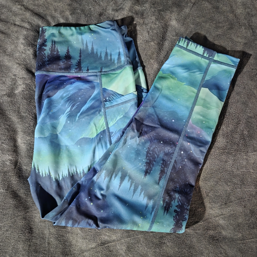 Constantly Varied Gear Northern Lights Capri Leggings